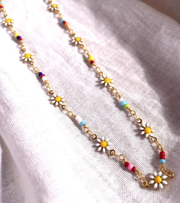 Collana margherite e perline 001